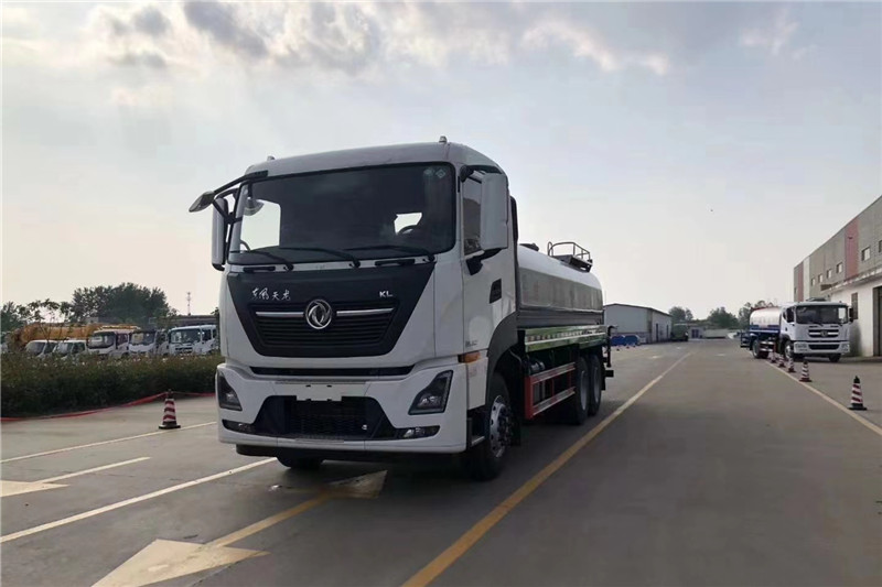 東風天龍后八輪20噸噴霧車，國六綠化噴灑車